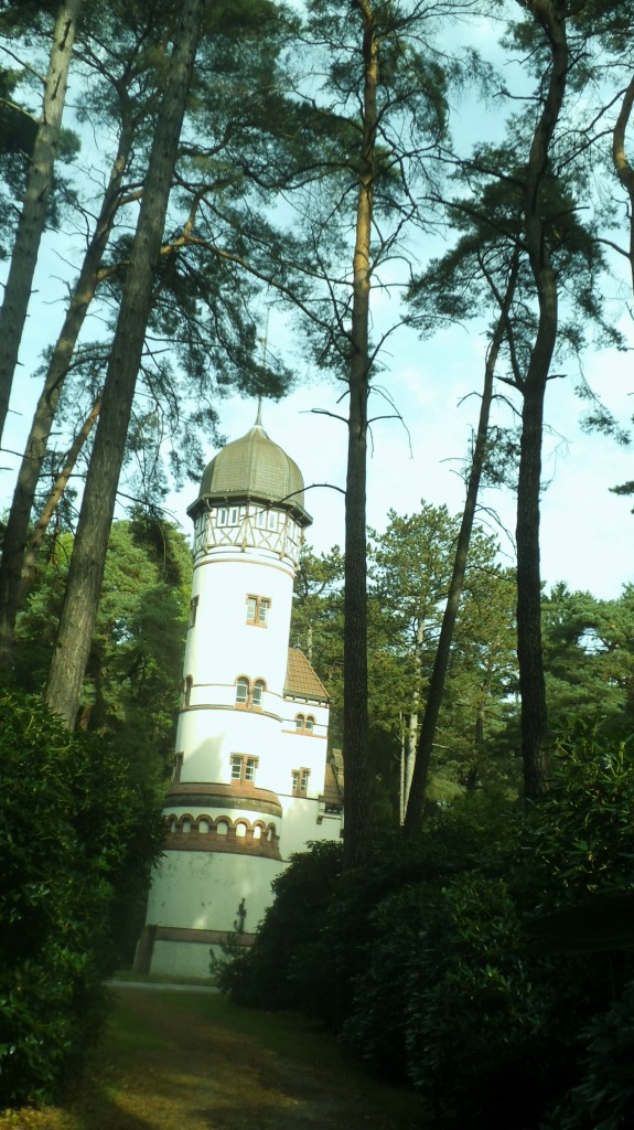 der Turm im Wald